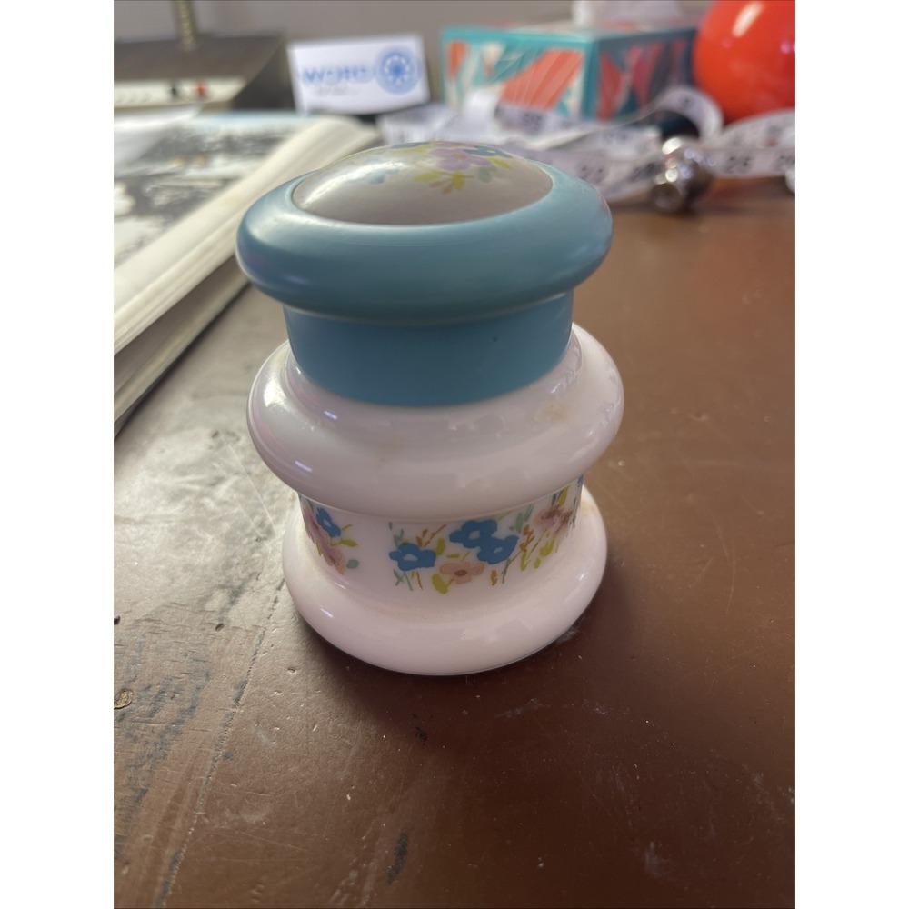 1970's Avon English Provincial Milk Glass Powder Sachet Jar Bird‎ Of Paradise